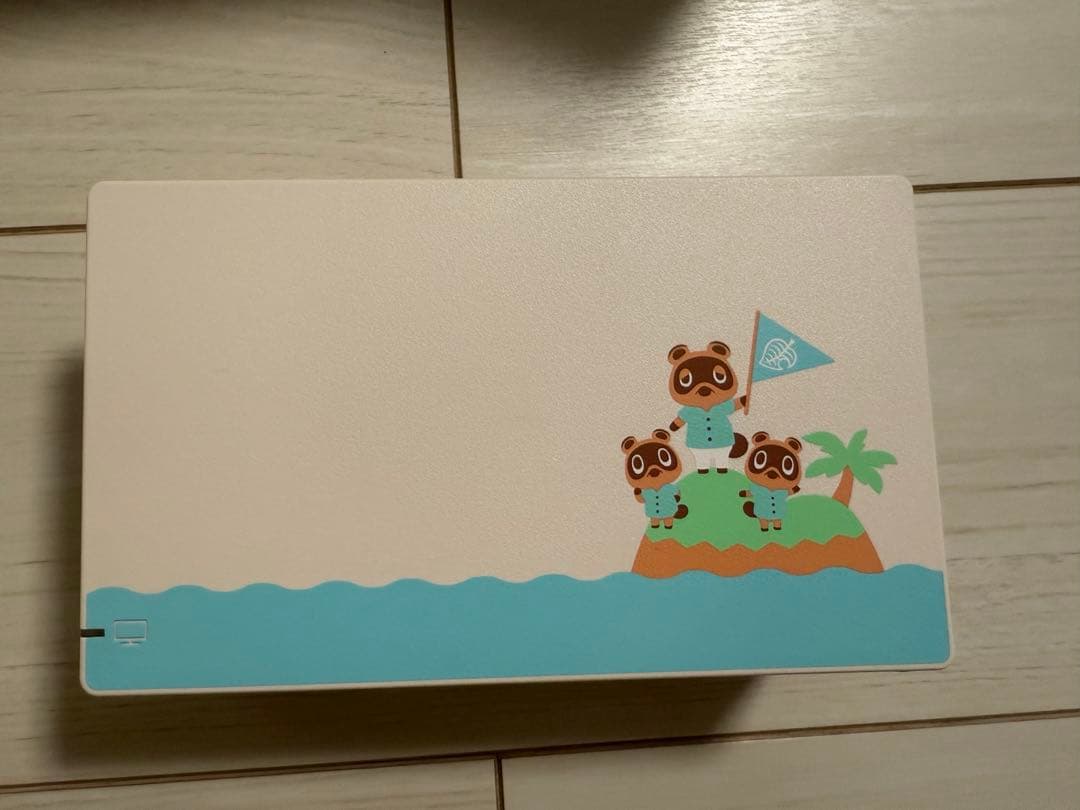 美品 Nintendo Switch 本体 (どうぶつの森デザイン)