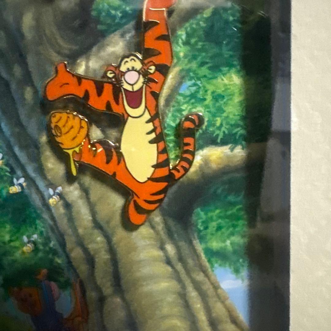 世界限定80くまのプーさん 額装ピンバッチ