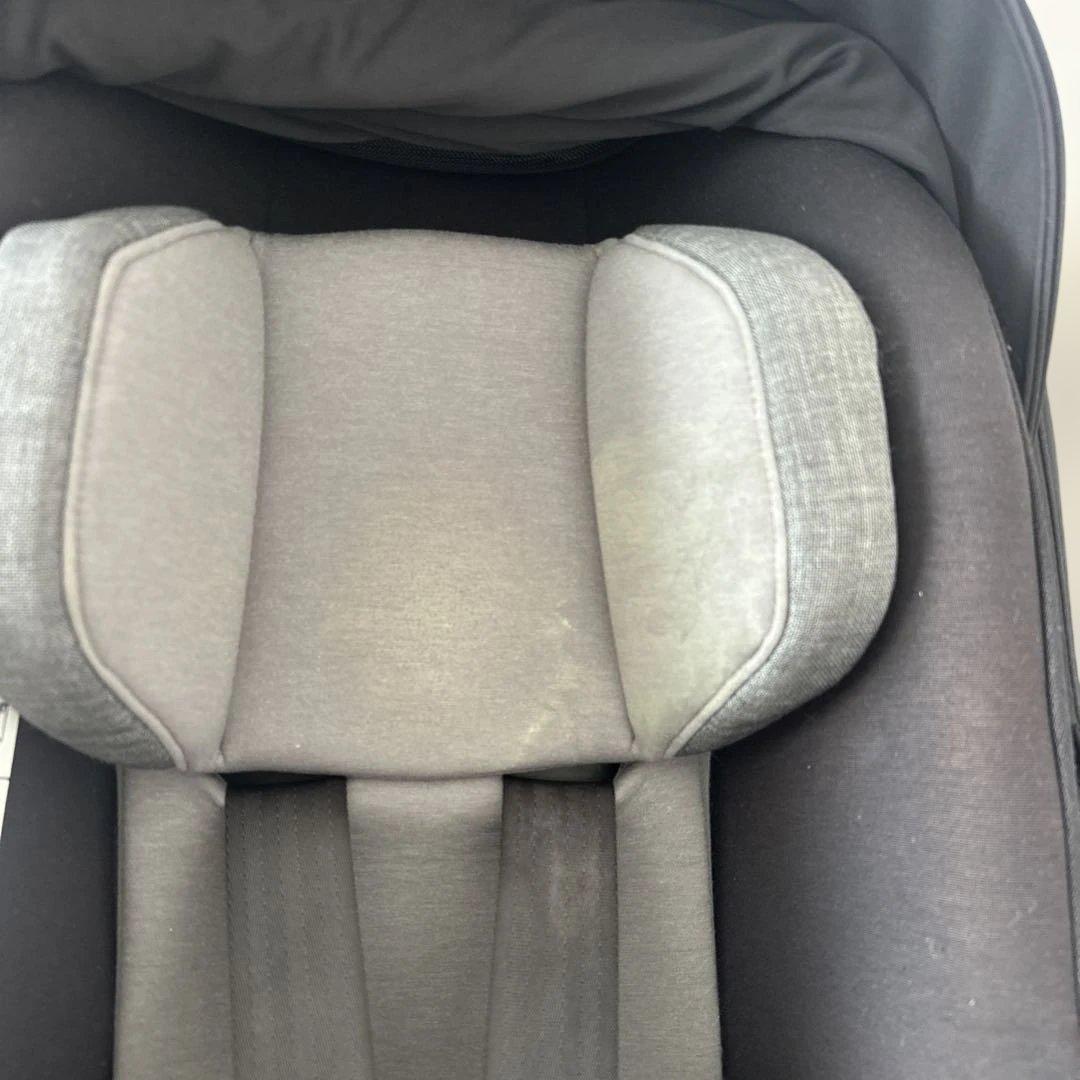 Nuna Pipa Nextベビーシート 黒 ファブリック