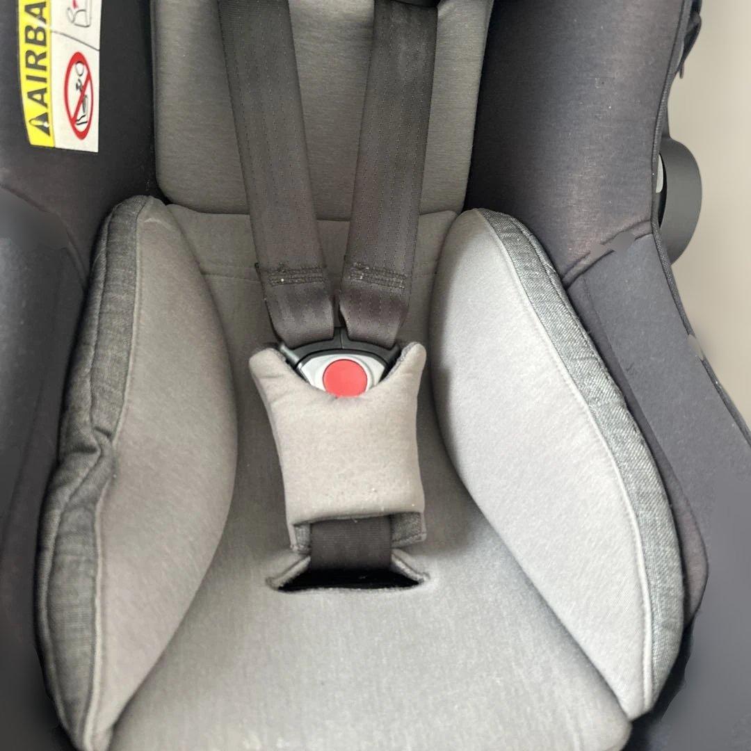 Nuna Pipa Nextベビーシート 黒 ファブリック