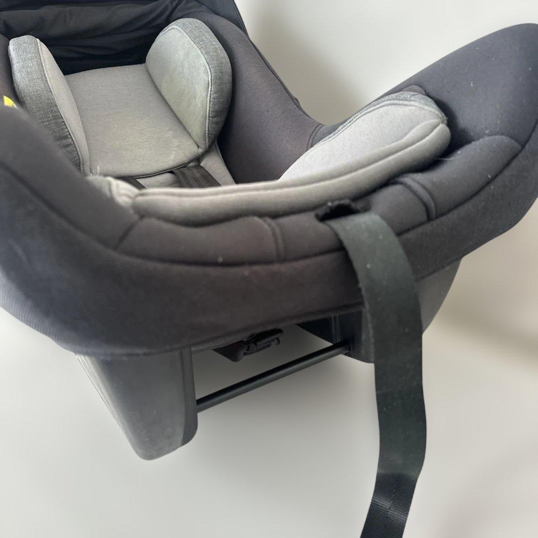 Nuna Pipa Nextベビーシート 黒 ファブリック