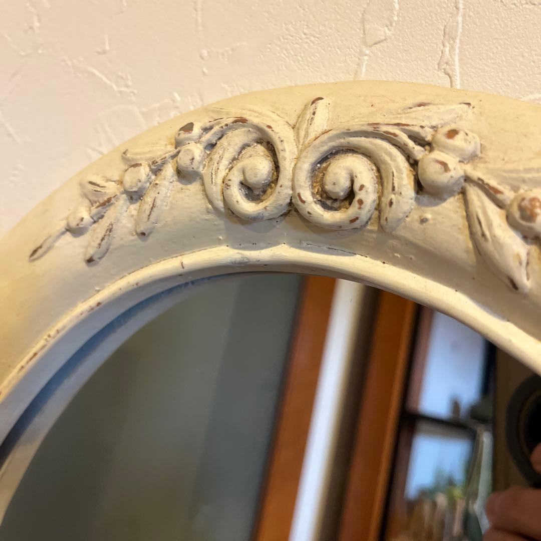 ホワイト楕円形壁掛け鏡　アンティーク