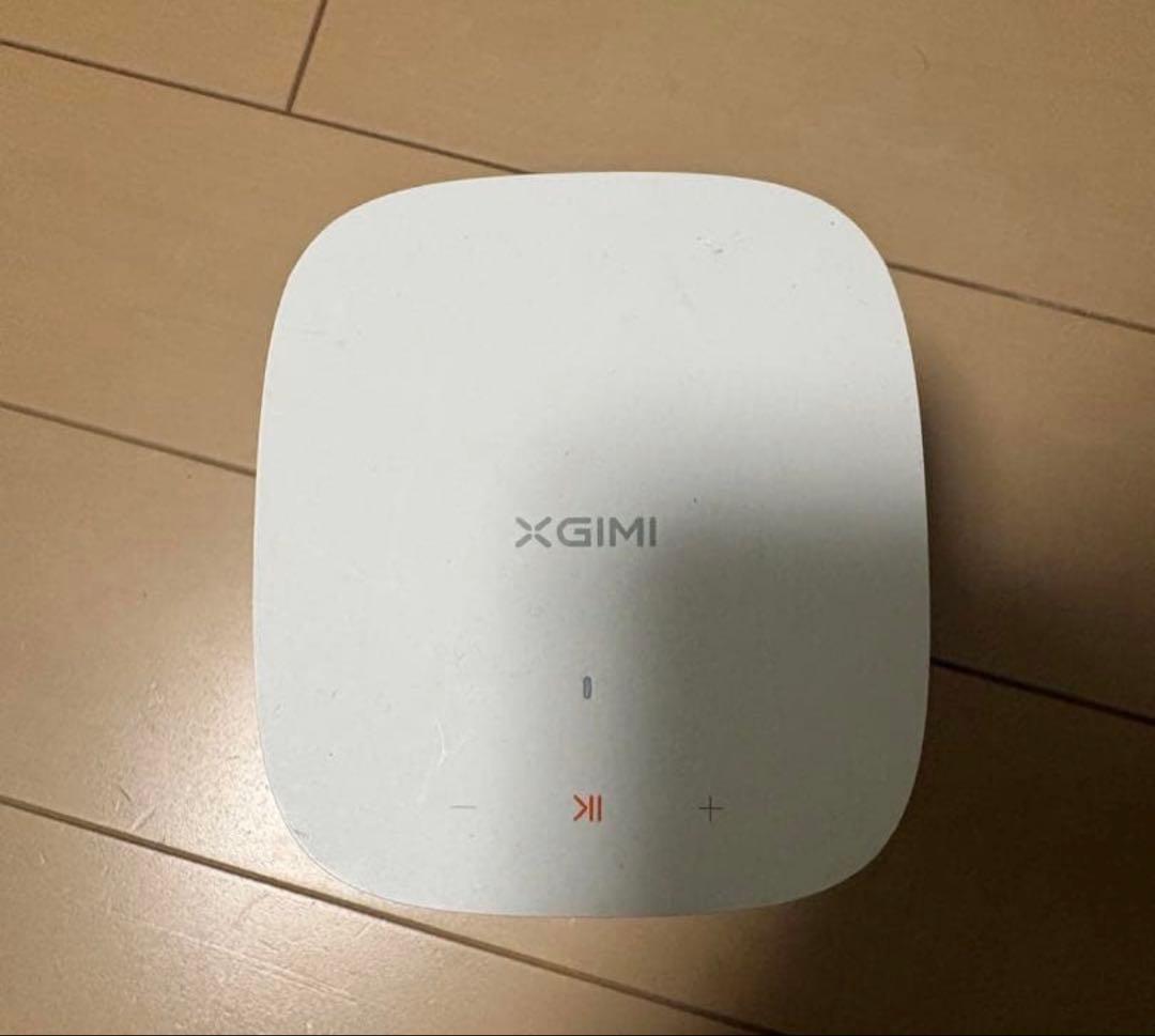 MoGo Pro プロジェクター 本体 コード、スマホと接続するケーブル付き