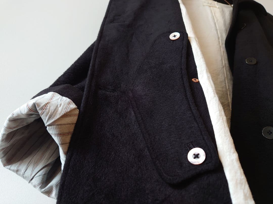 ARAKI YUU／Double Breasted Short Coat