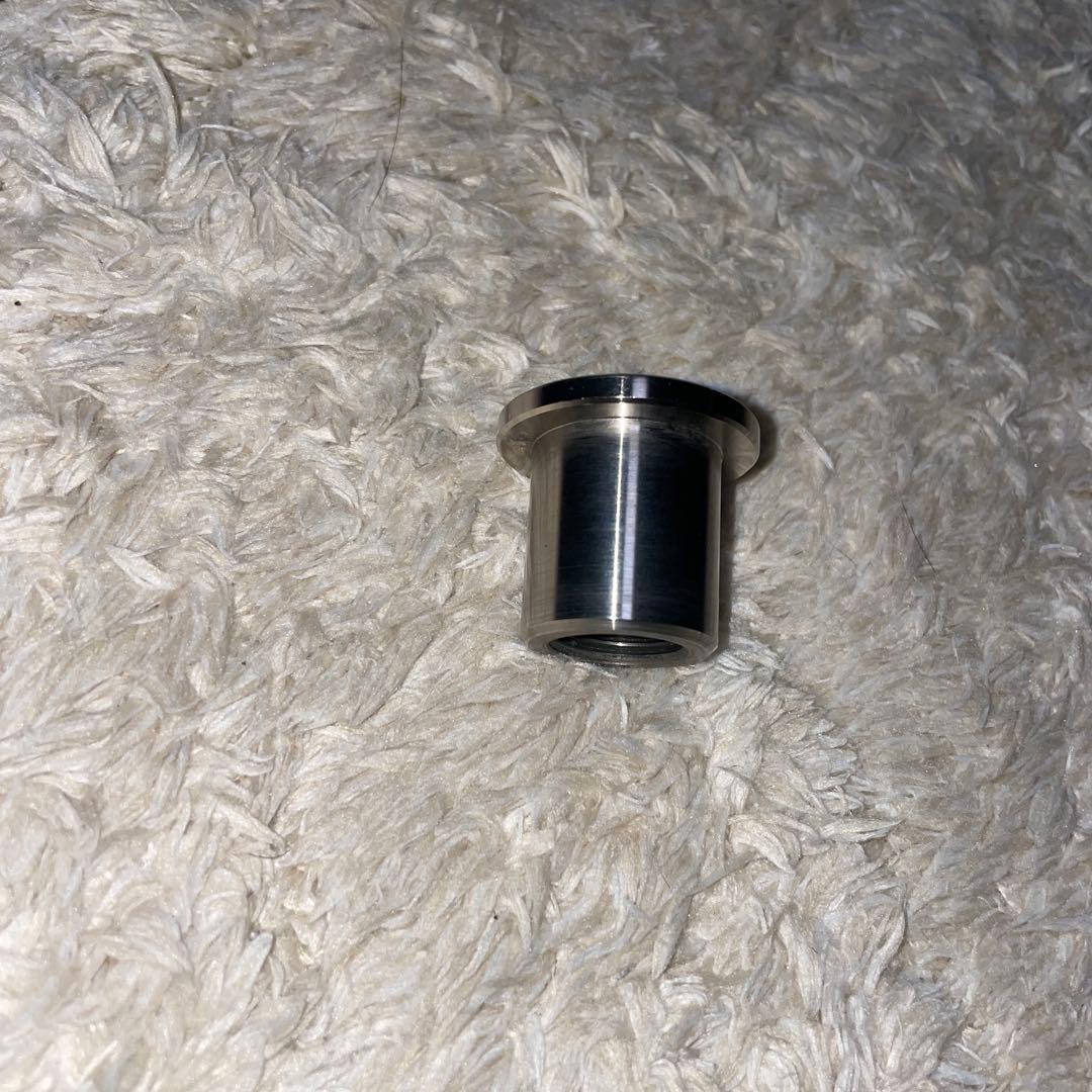 GPZ900R 大口径20 リア　アクスルシャフト　別売りナット付き。