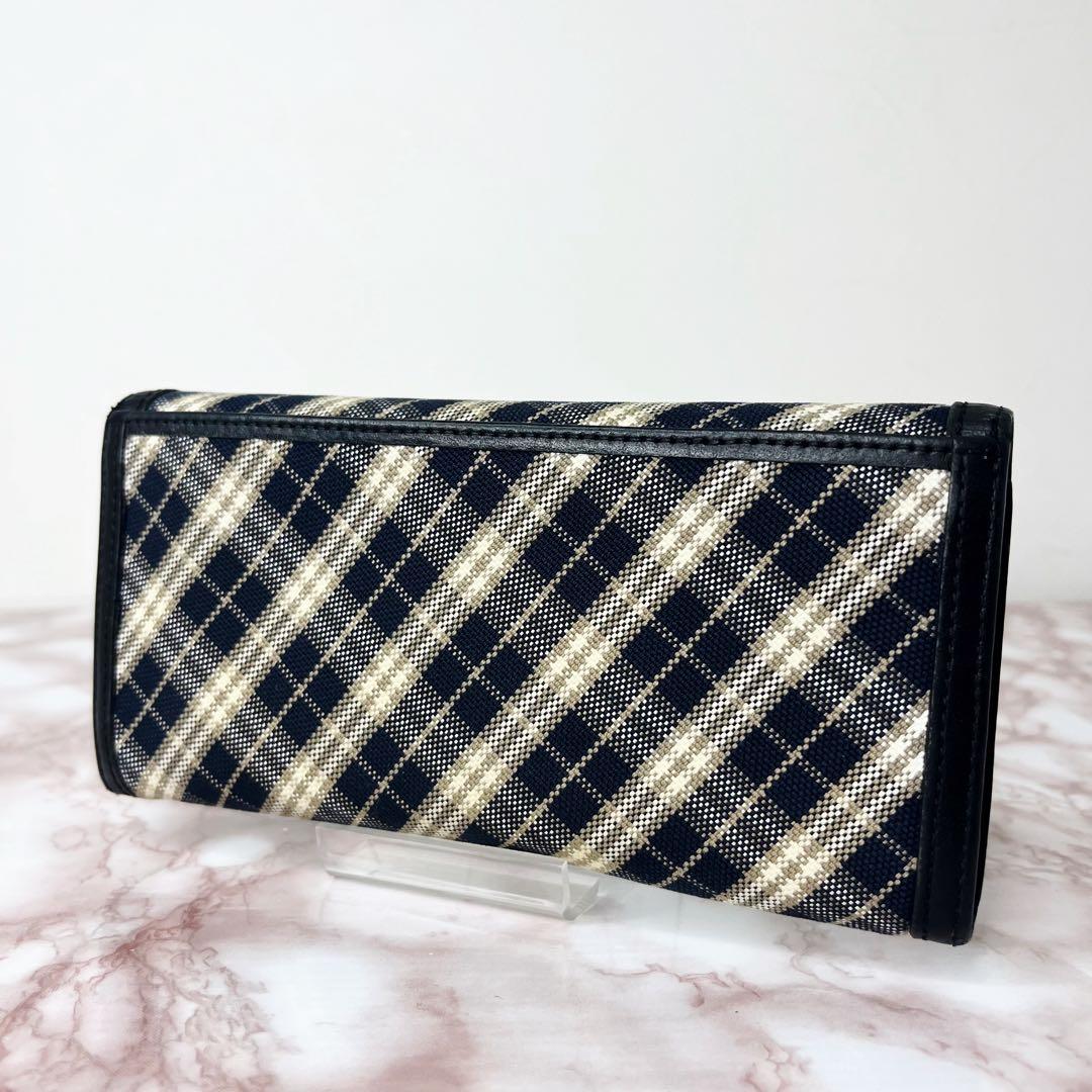 【極美品】BURBERRY チェック柄 長財布 二つ折り財布45