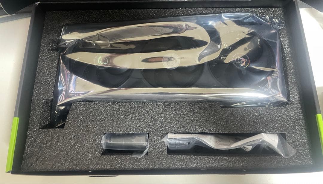 E*i様 MSI GeForce RTX 5070 Ti Gaming Trio