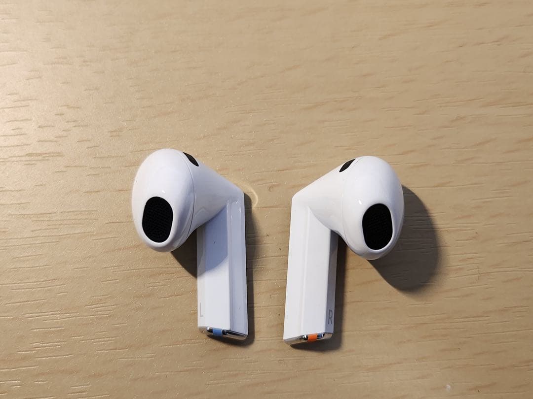 【未使用品】Galaxy buds3 ホワイト ワイヤレスイヤホン