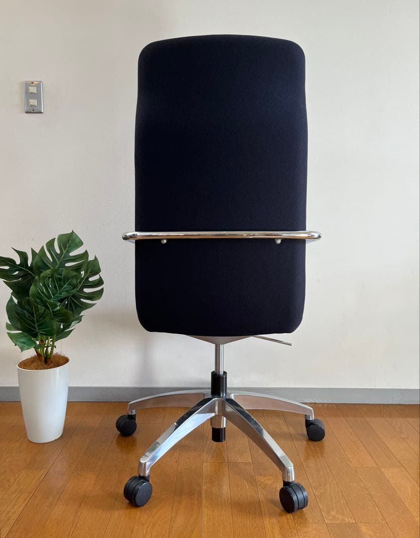 PLUS プラス　アルフィーノチェア　伊丹由和　13.9万　デザイナーズ　美品