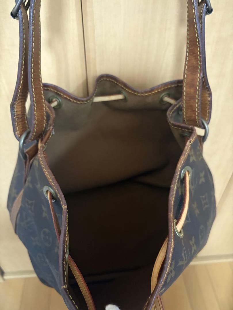 LOUIS VUITTONモノグラム ノエ ショルダーバッグ