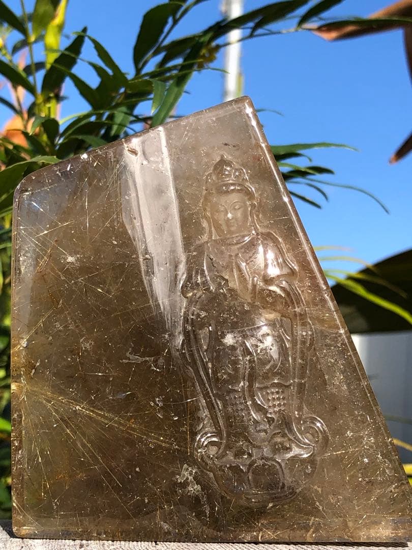 ❤️買い得　345g 観音様　最強財運超レア　強いパワー　ゴールドルチルクォーツ