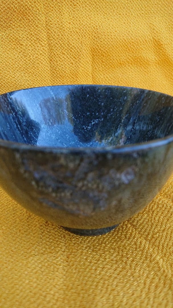 石茶碗、緑色片岩、自然石、手作り石茶碗、倉田辰彦 作