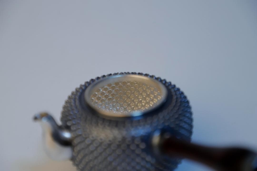 純銀製 霰打出 蕾摘 横手急須 銀瓶 煎茶道具