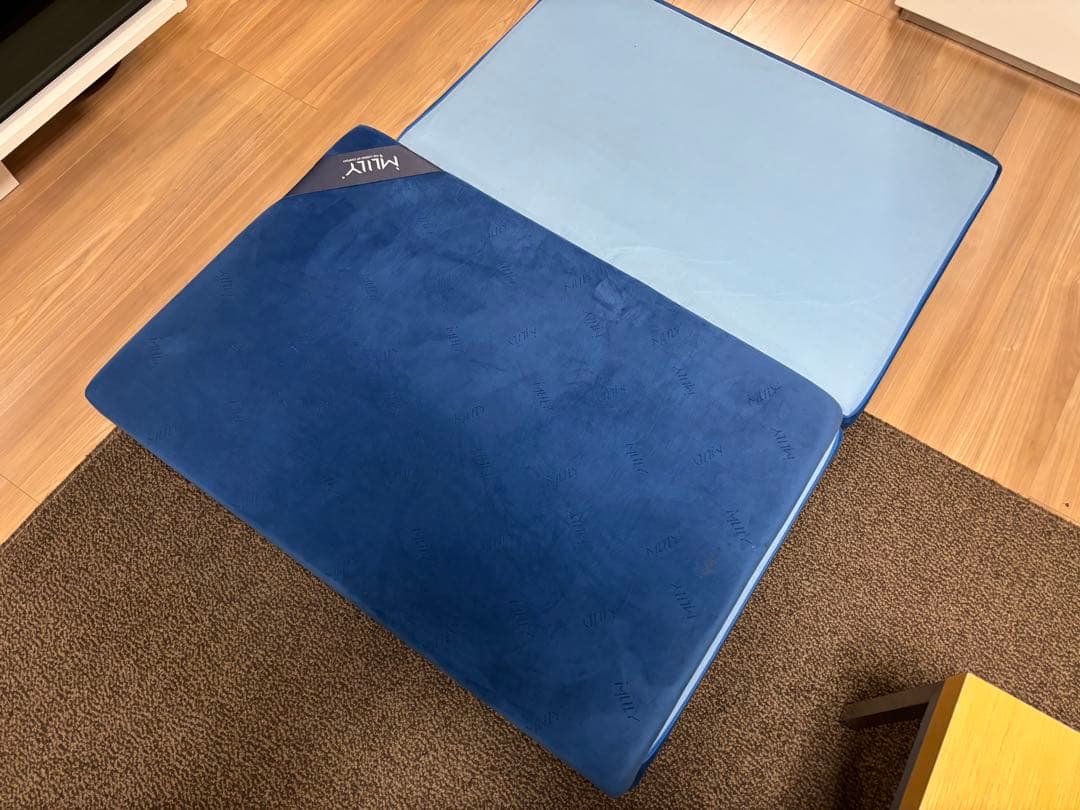 ★テレビ放映★大人気　MLILY 優反発マットレス 三つ折り 8cm