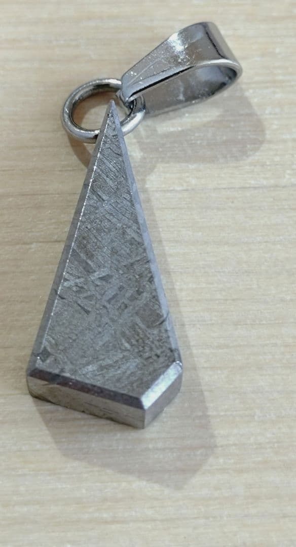 ギベオン隕石　ペンダントトップ