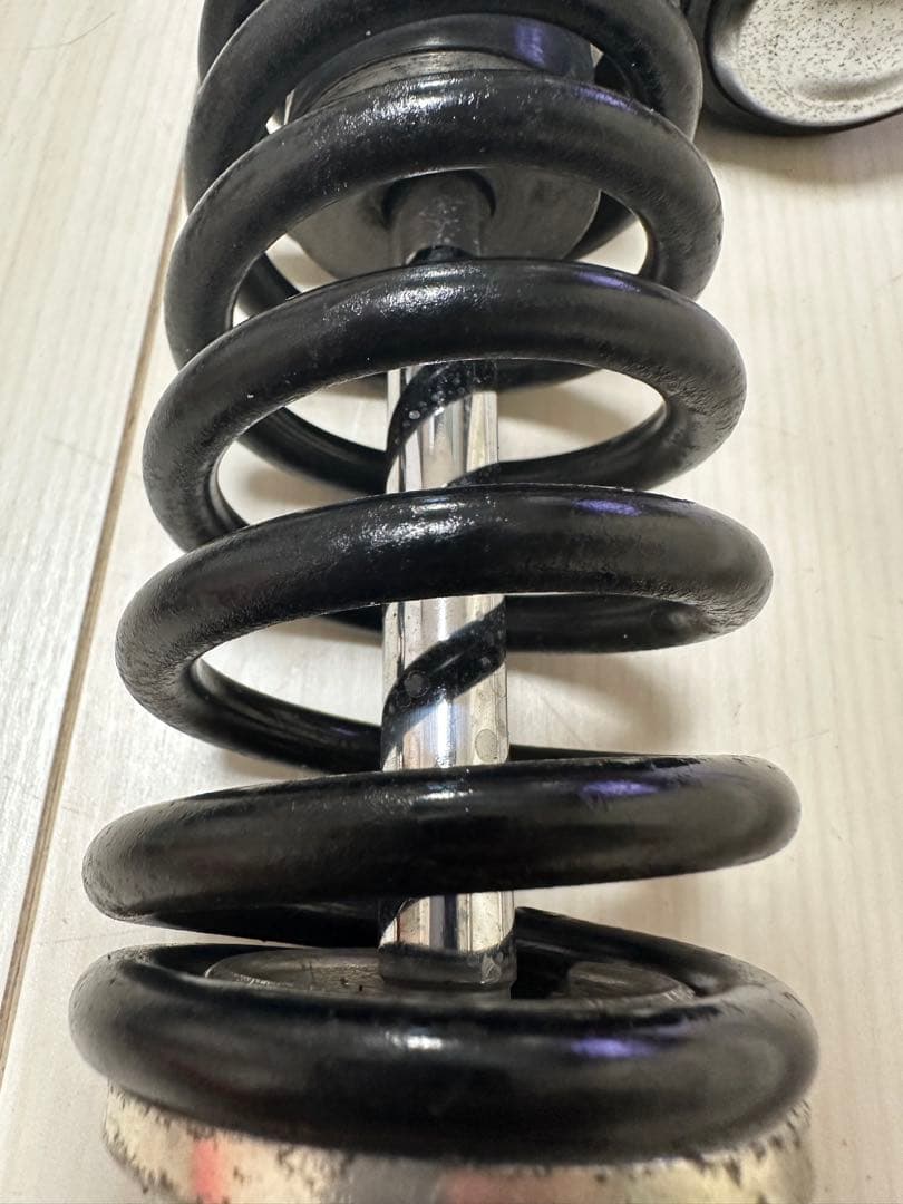 カワサキ　ゼファー1100純正リアサスペンション左右セット