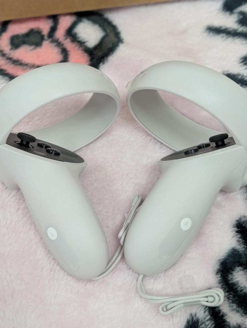 美品 Quest 2 64GBVRヘッドセット
