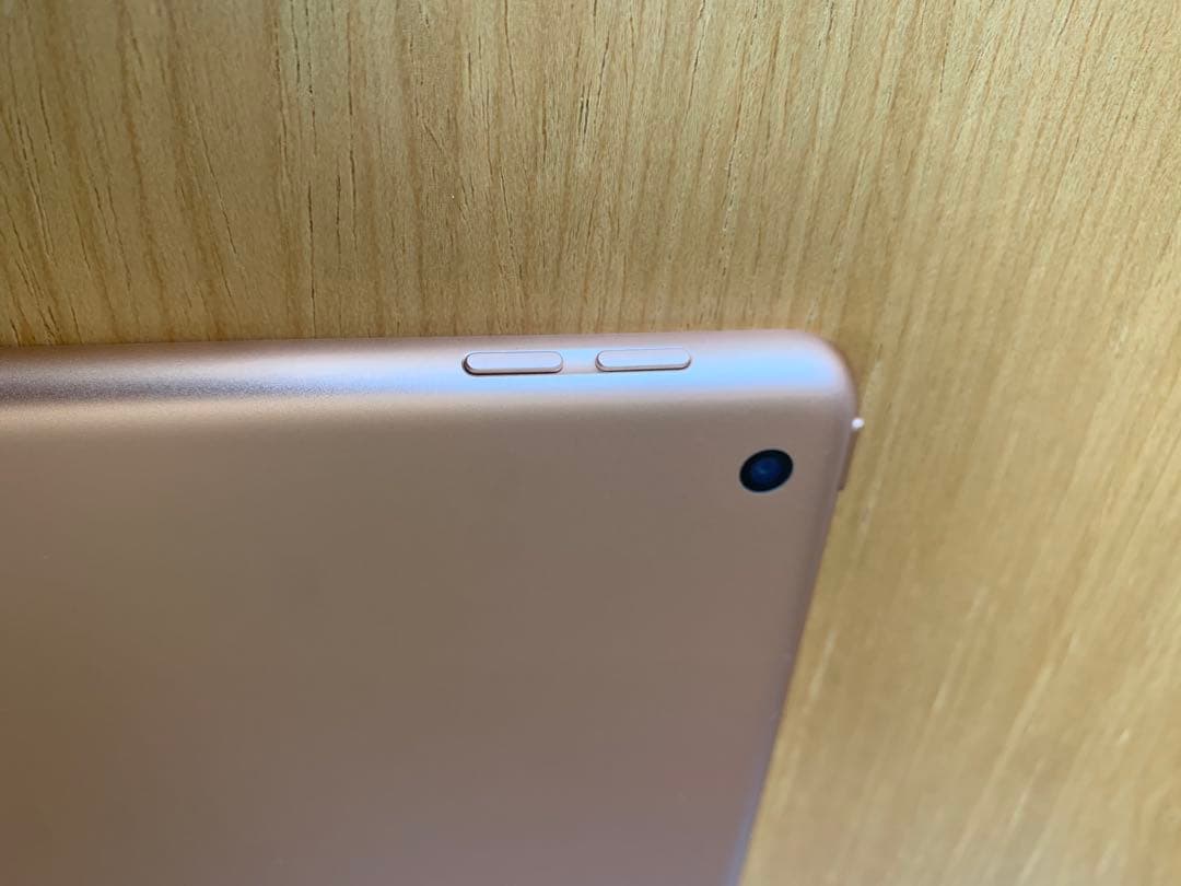 美品 Apple iPad 第7世代 32GB Wi-Fi ピンクゴールド 本体