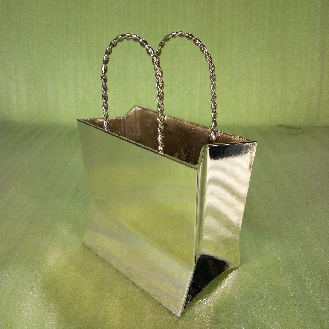 手提げ袋型金属製オブジェ　ショッピングバッグ　ミニチュアバッグ　置物　メタル