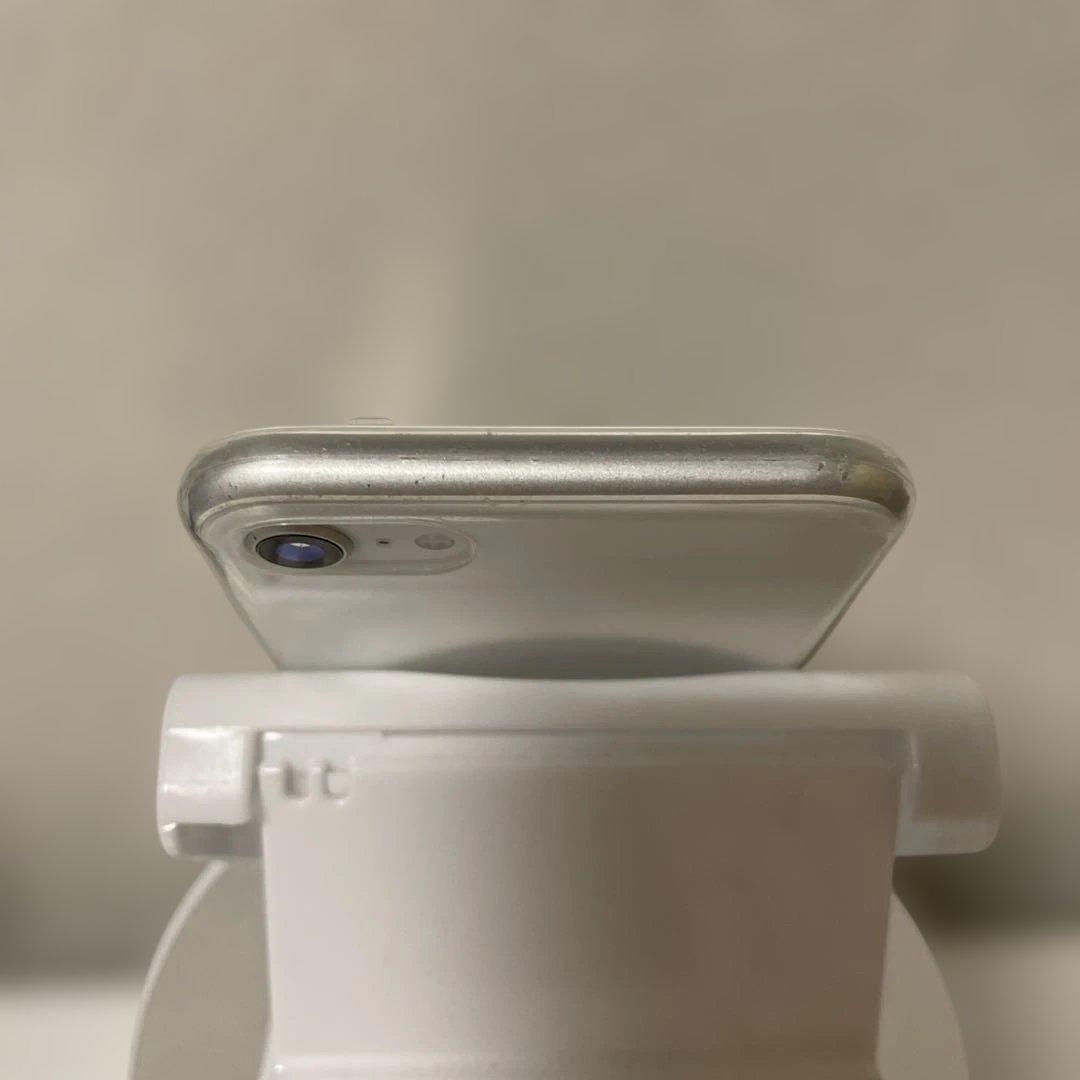 iPhoneSE2 128GB バッテリー100% ディスプレイ新品