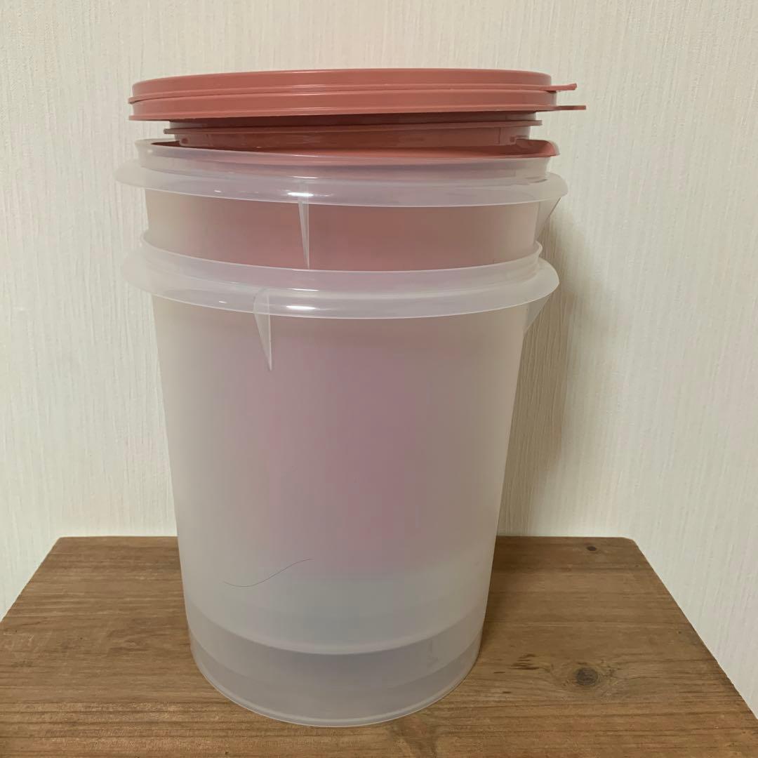 TAPPERWARE サーモンピンク