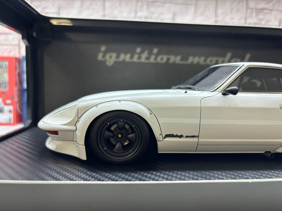 1/18ミニカー　イグニッションモデル　240Z フルワークス【新品】ホワイト