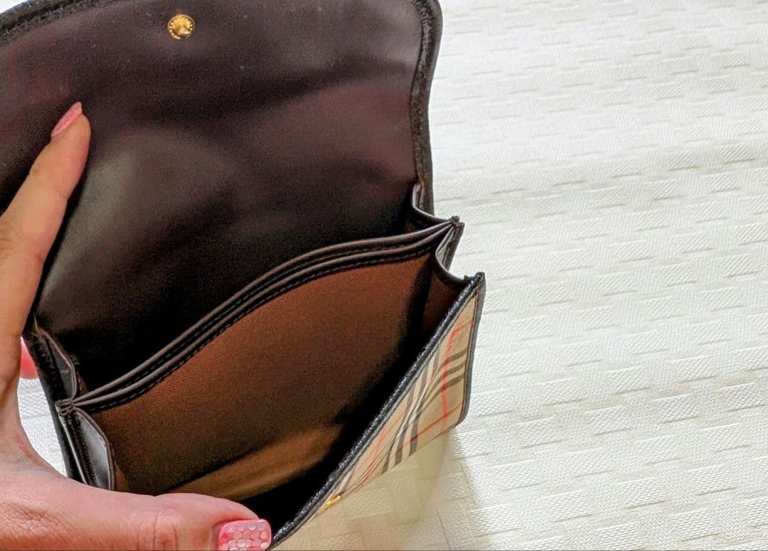 Burberry男女兼用☆ポーチ