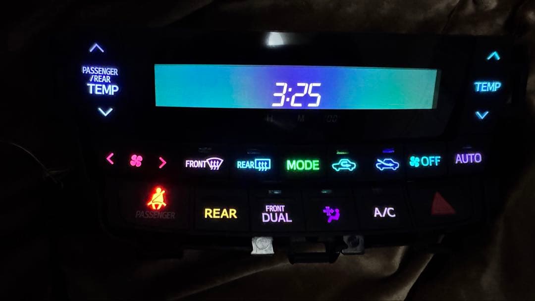 20系前期ヴェルファイア アルファード　グラデーション エアコンスイッチパネル