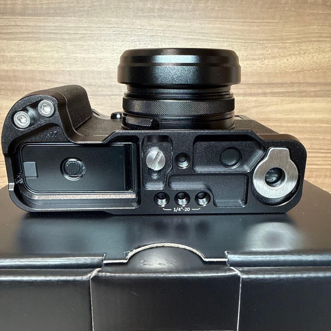 Fujifilm X100Ⅵ ブラック　おまけ付き