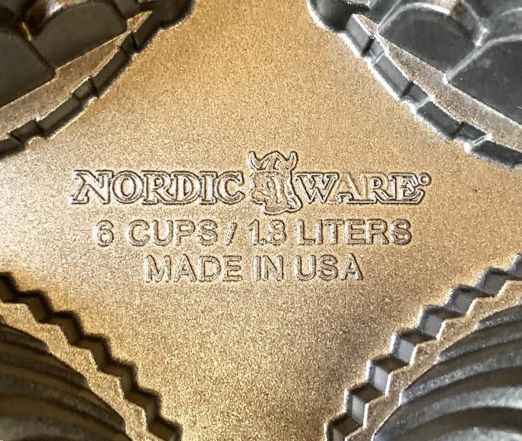 ノルディックウェア カップケーキパン　2枚　アメリカ製