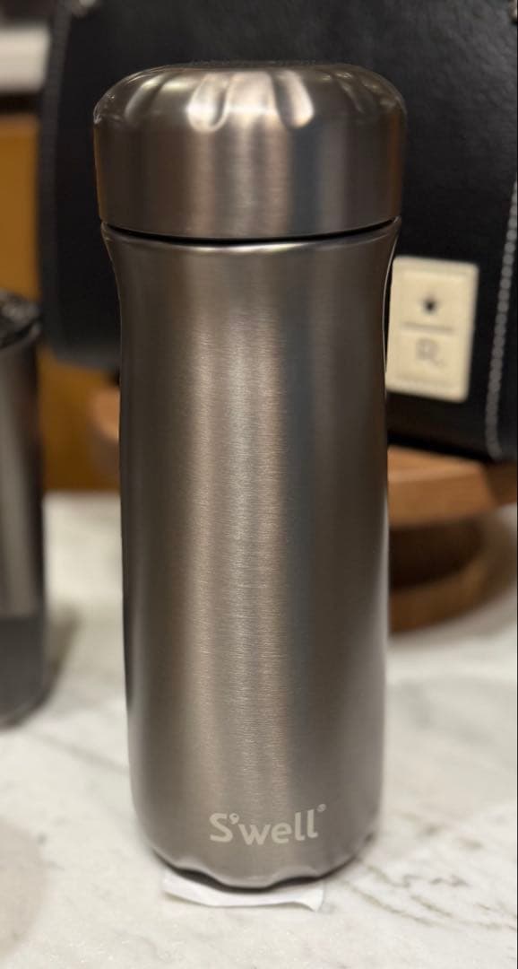 【新品】日本未発売　スターバックスリザーブ　ステンレススチールウォーターボトル