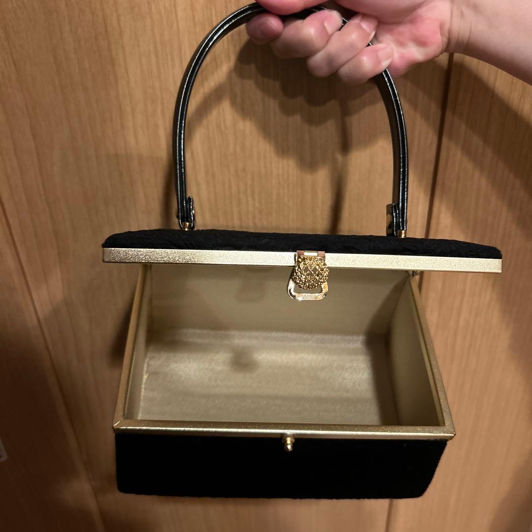 ブラック花柄和装用バッグと下駄セット