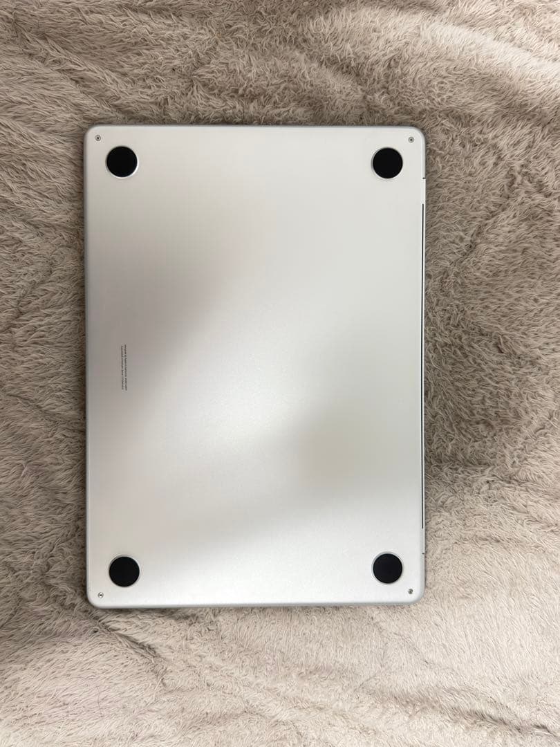 M2 MacBook Air 13.6インチ 16GB/256GB /シルバー