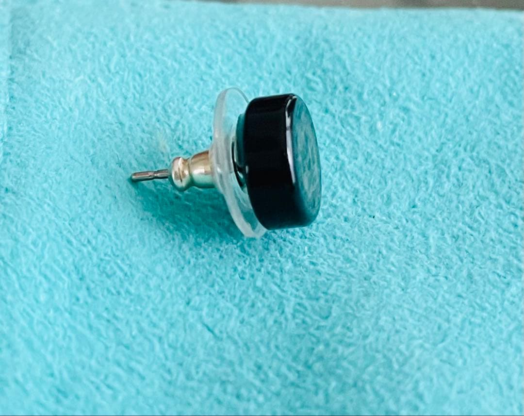 CHANEL ロゴ ミラーピアス【片耳のみ】