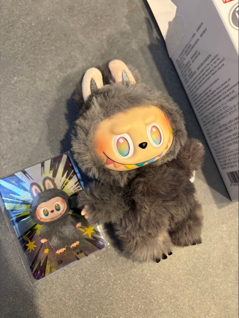 【新品・未使用】正規品ラブブシークレット約15cm カード付き