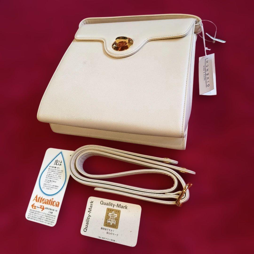 Whiteboo!!様 ジバンシー牛革　日本製　ハンドショルダー