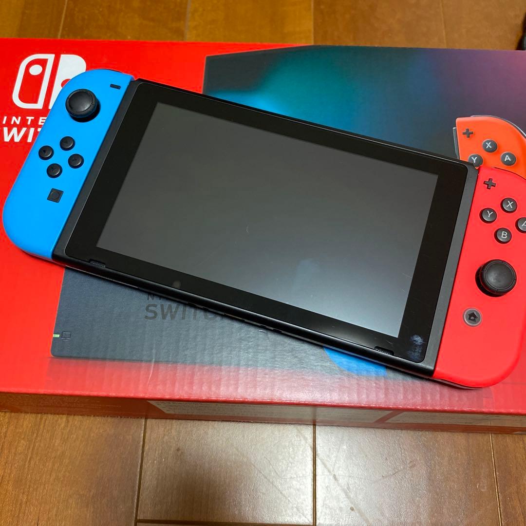 完動品　美品　箱付き　任天堂　Switch ニンテンドー