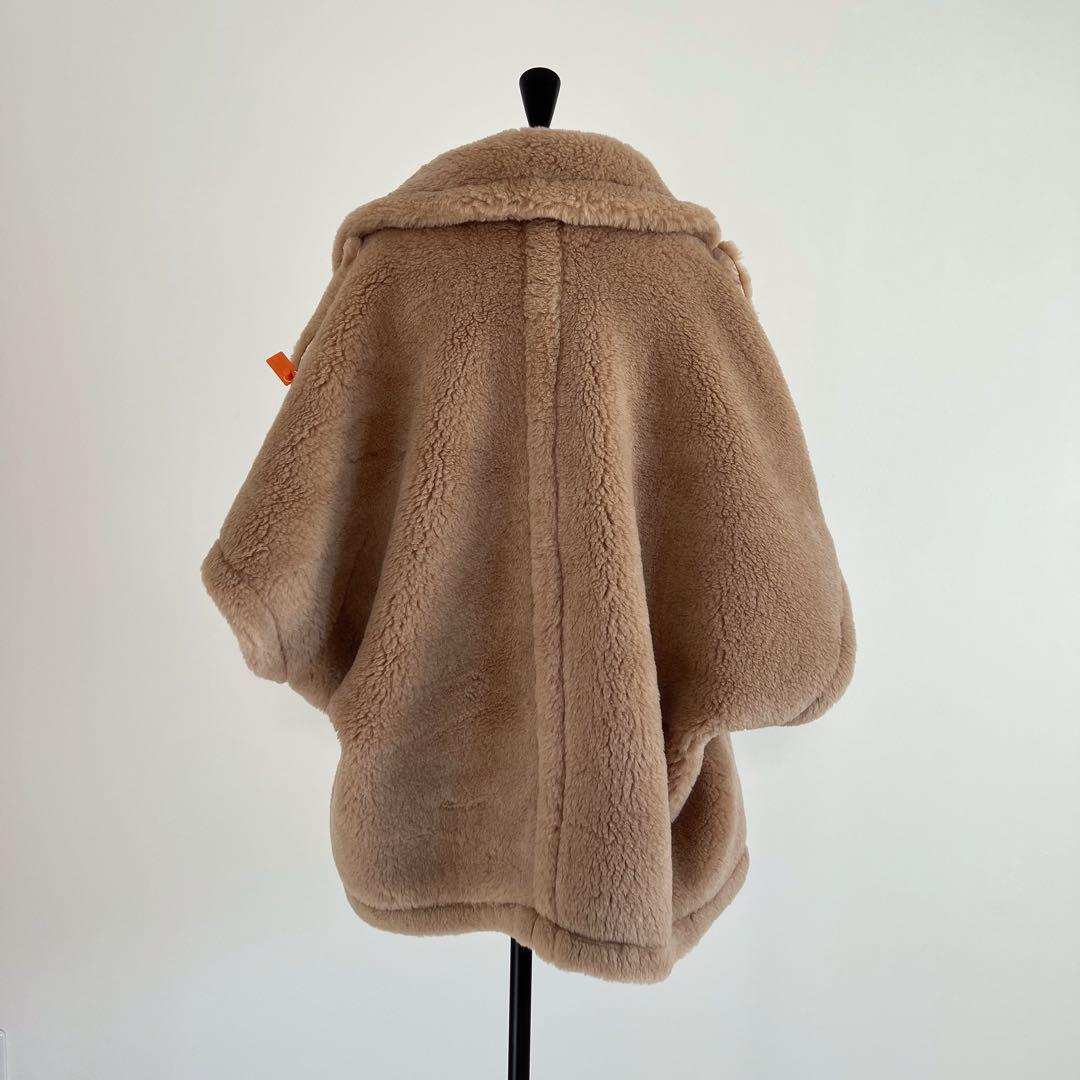 新品未使用 ベアテーラードポンチョアルパカ素材 ミルクティーベージュ