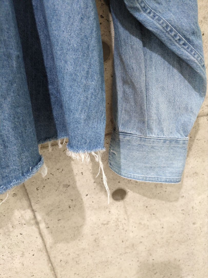 新春初売り特価♡極美品♡ウィムガゼット　デニムシャツ　F　切りっぱなし　フリンジ