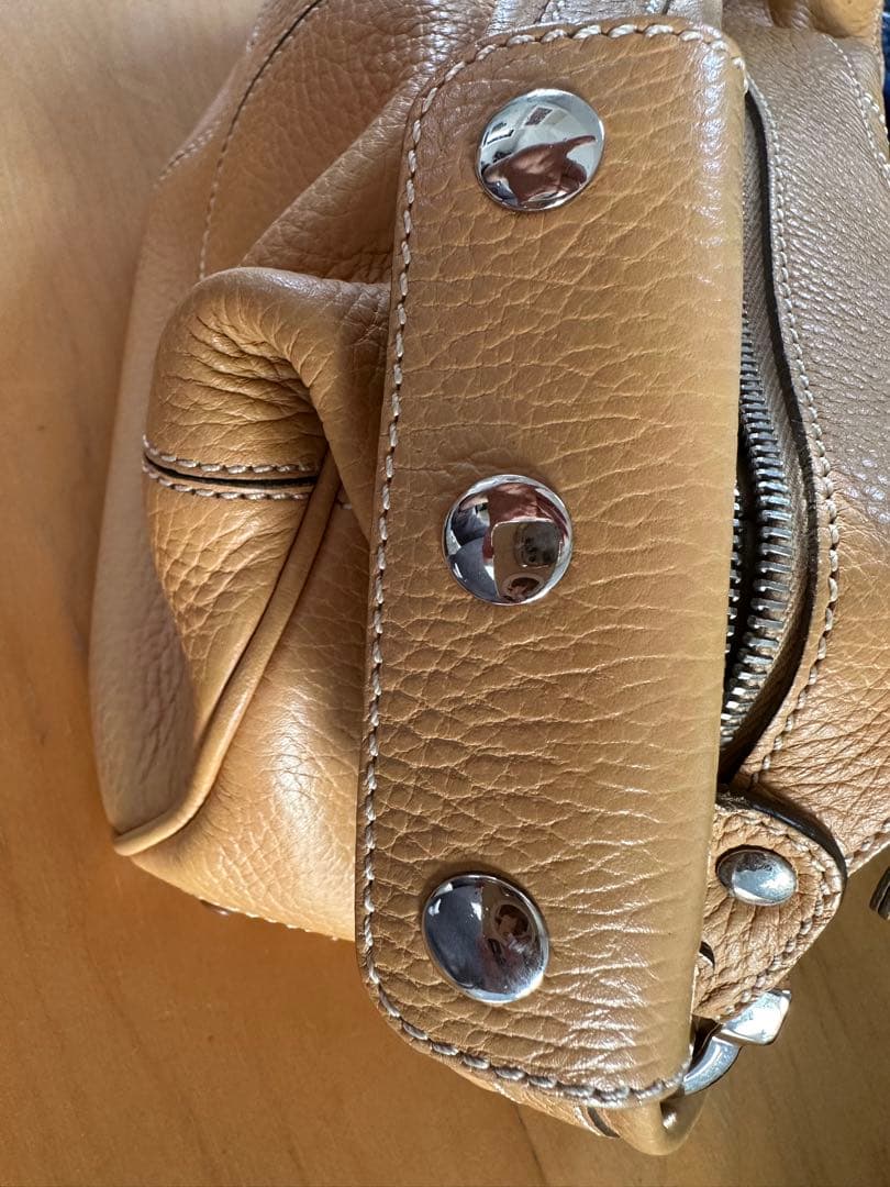 Tod’s ワンショルダー　革　ベージュバッグ