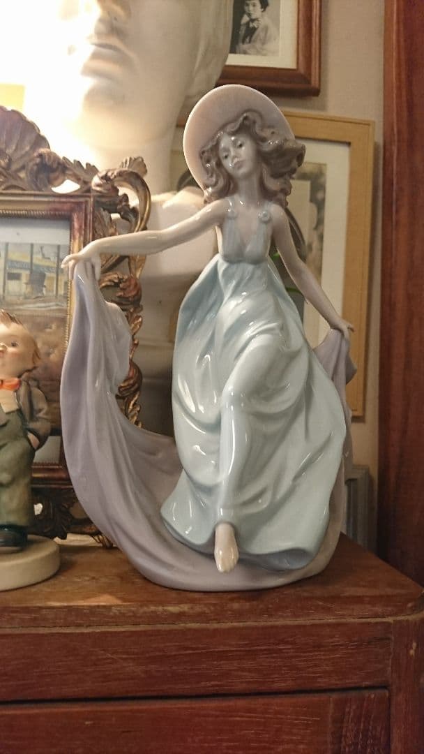 「売約済」LLADRO リアドロ 5月の舞踏 フィギュリン 美品