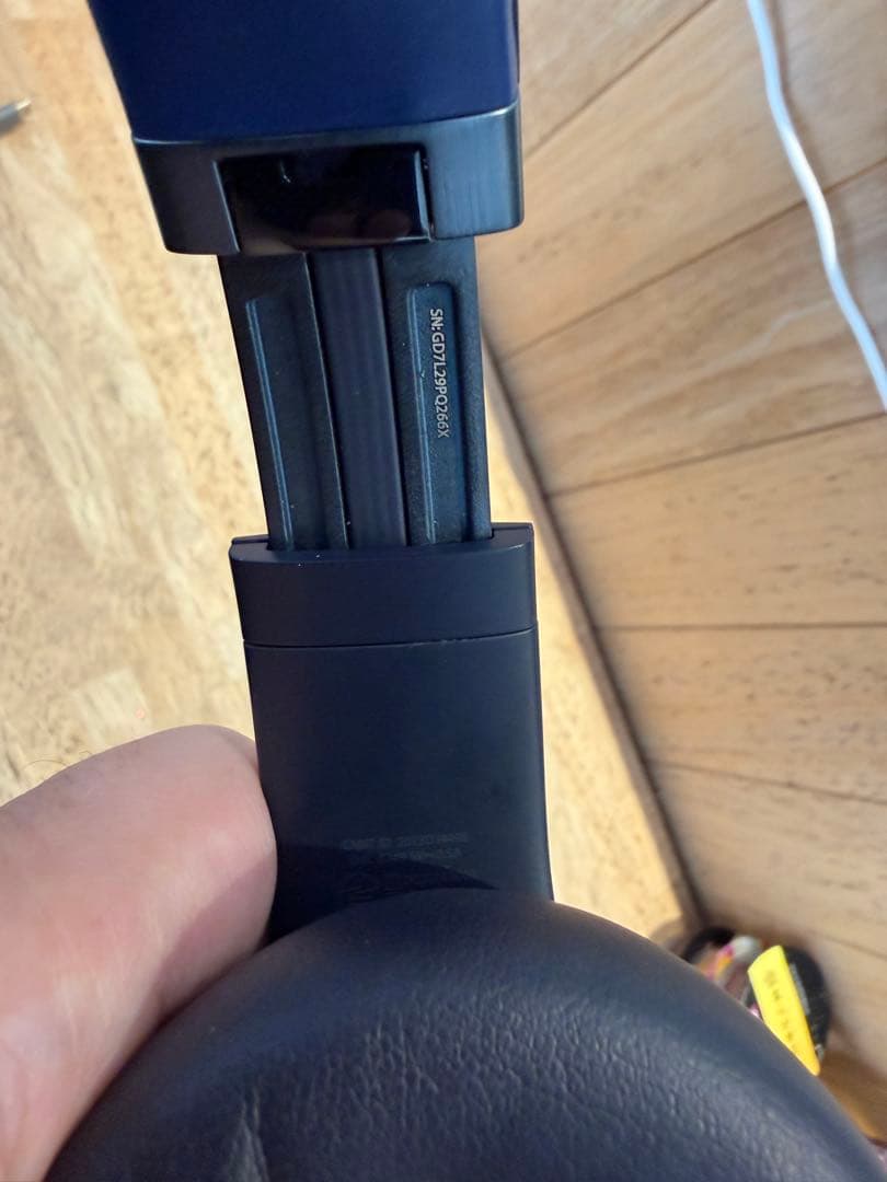 美品 Beats Studio Pro ネイビー　ワイヤレスヘッドホン