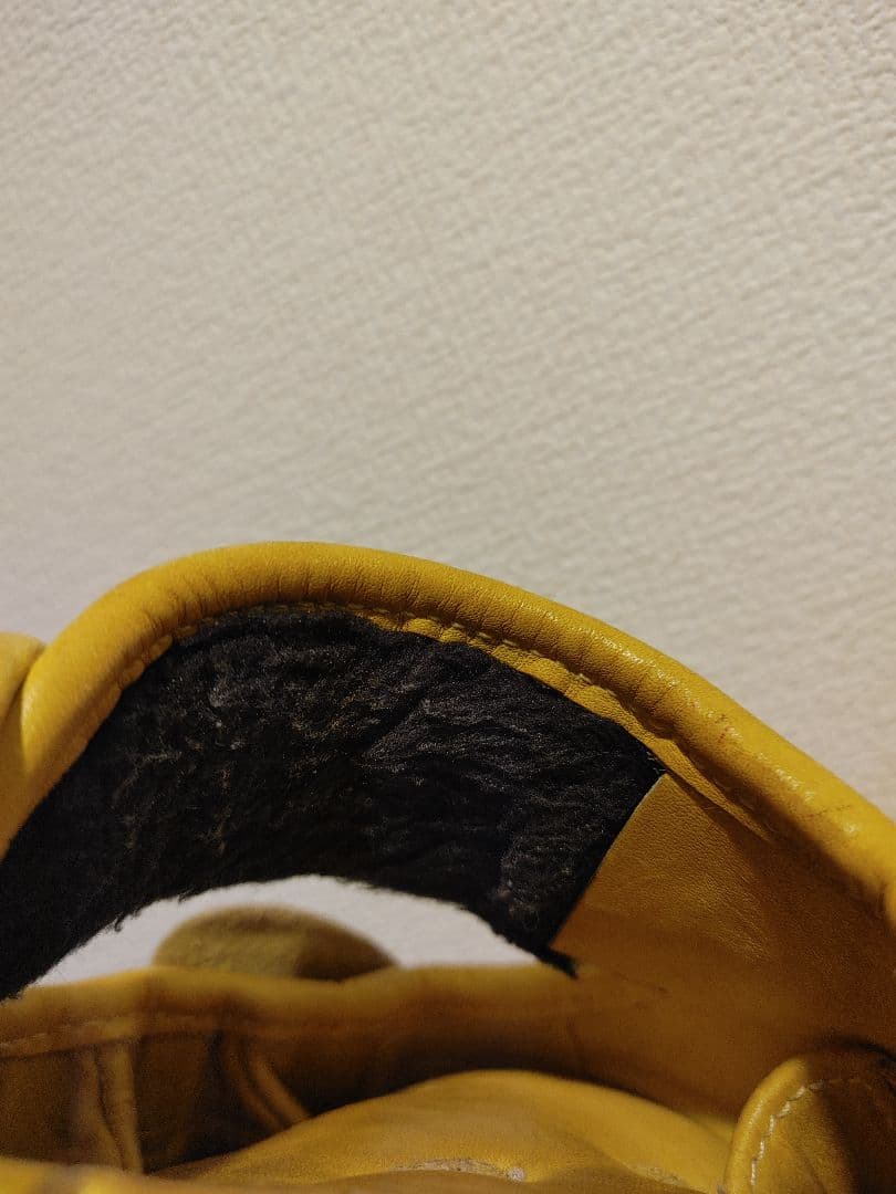 アンダーアーマー　希少　軟式　投手 イエロー　右投げ　指カバー