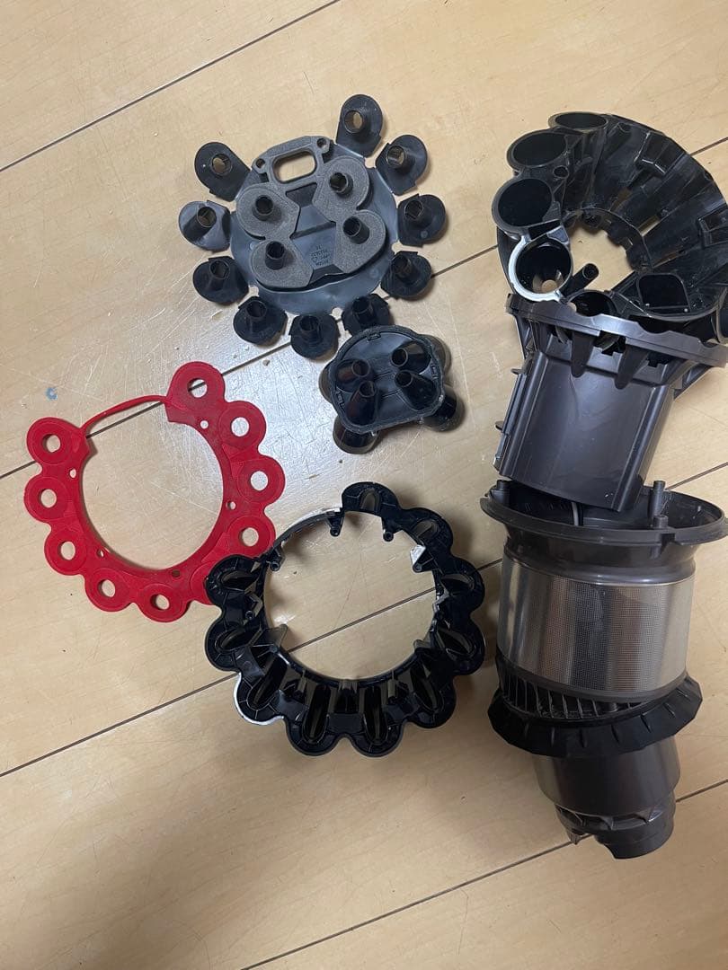 【美品】Dyson SV12 Cyclone V10 本体　エコーモード58分