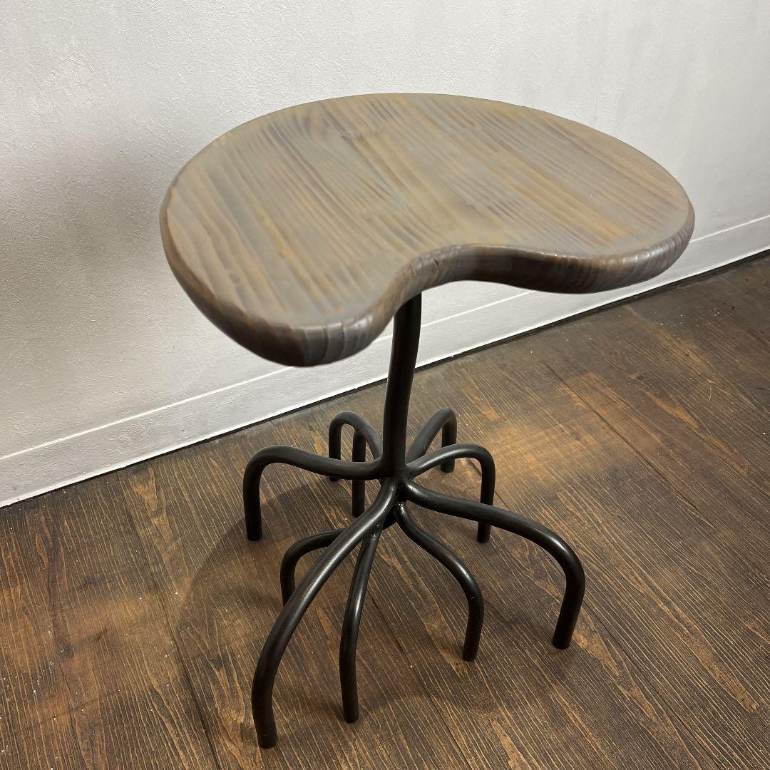 一点物　ガジュマルスツール　世界に一つ　椅子　アイアンスツール　アーティスト