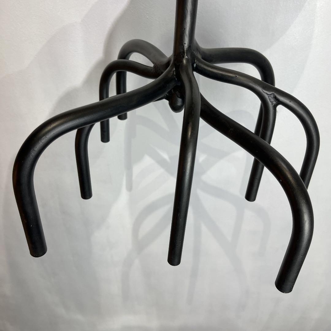 一点物　ガジュマルスツール　世界に一つ　椅子　アイアンスツール　アーティスト