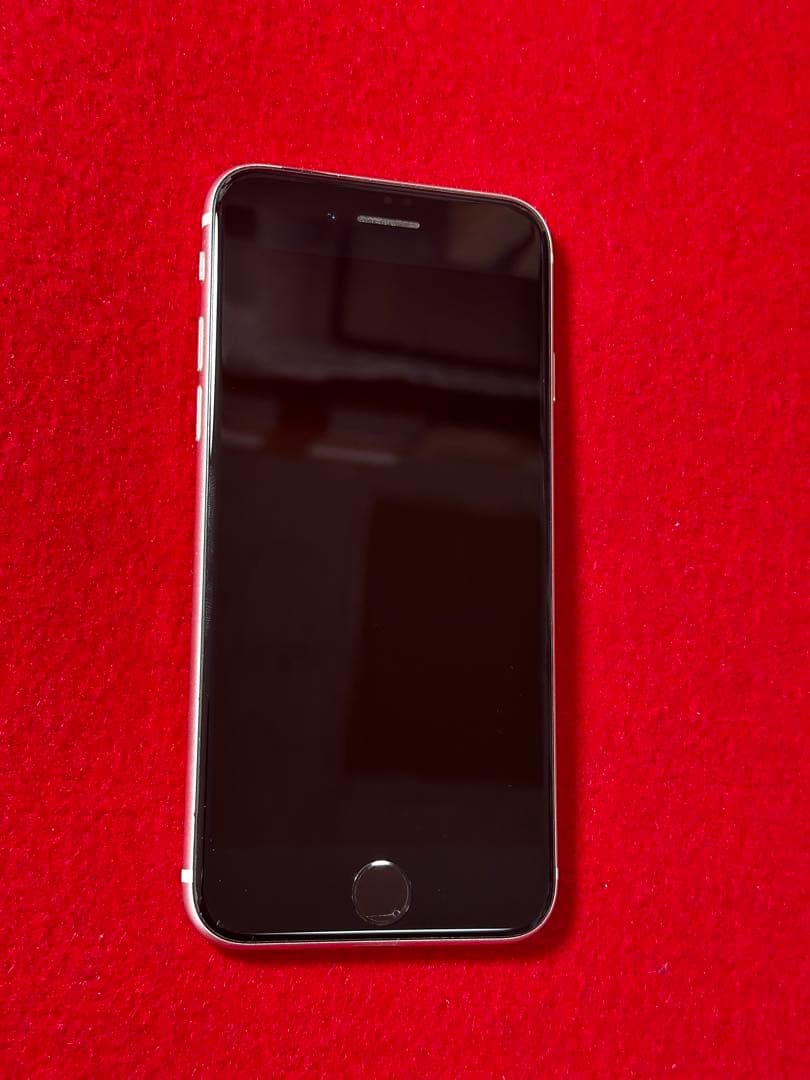 【7809】iPhone SE3第3世代スターライト 64GB simフリー