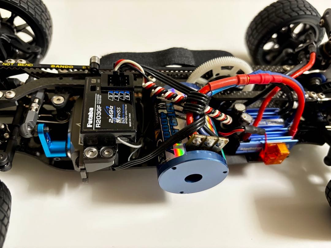 ヨコモ　BD7 ミニコンバージョン　ランチアマルティーニボディ