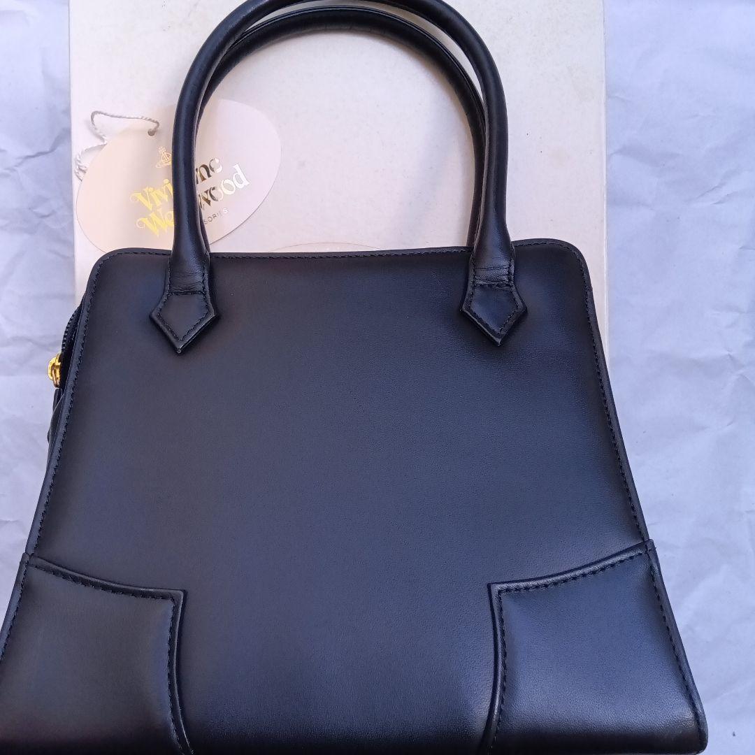 ヴィヴィアンウエストウッド　レザーハンドバッグ