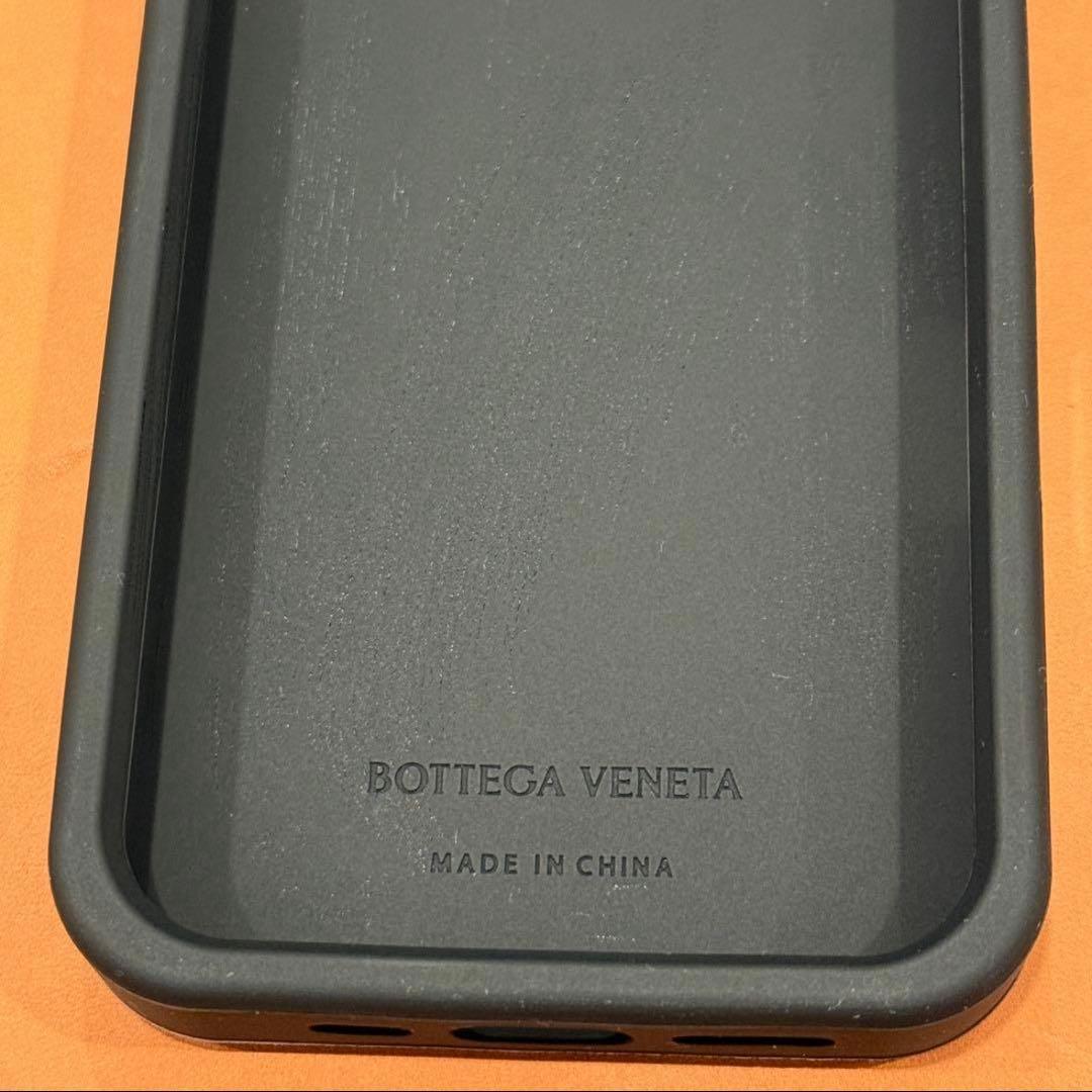 Bottega Veneta ボッテガヴェネタ　iPhone15pro ケース